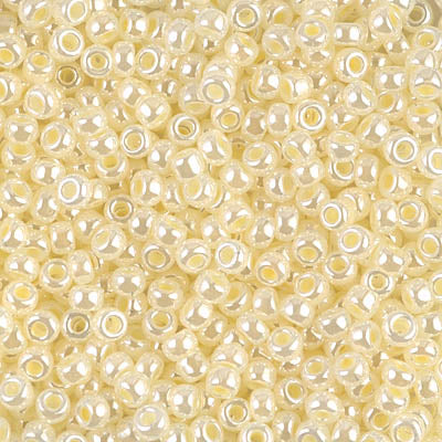 Miyuki 8/0 Seed Beads - 8-527 - Butter Cream Ceylon