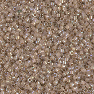 DB1731 - DB1731 - Beige Lined Opal AB